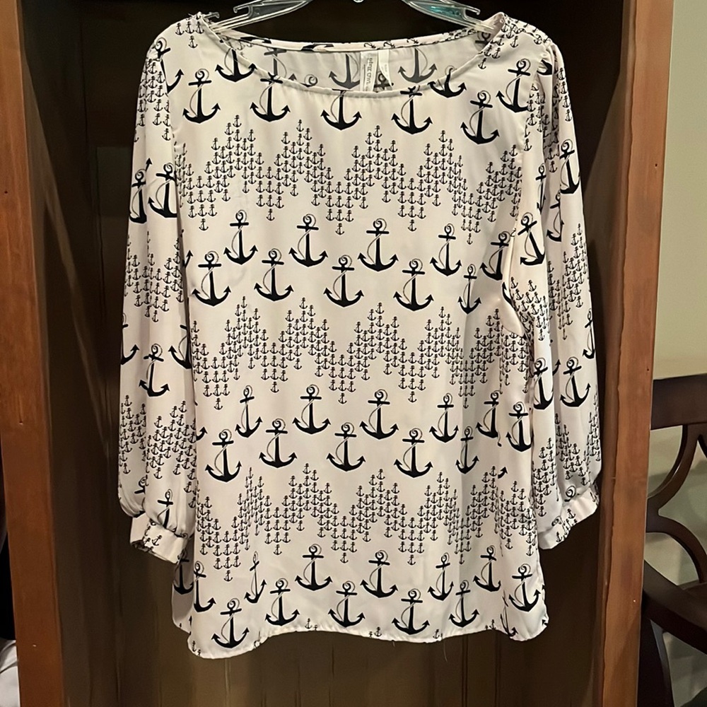 NWOT medium long sleeve anchor blouse